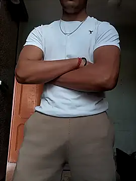 yourcrush0123 online show from December 17, 2025, 4:17 am