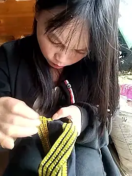 Tiyir597 online show from November 4, 2025, 2:48 am