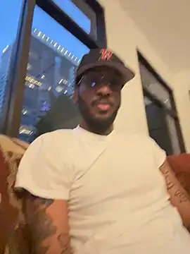 Snapshot of bamfbobbybrown chatting on July 26, 2026, 1:01 am bamfbobbybrown online show from July 26, 2026, 1:01 am