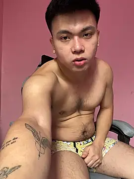 Snapshot of JerichoGutierez chatting on July 31, 2026, 12:32 am JerichoGutierez online show from July 31, 2026, 12:32 am