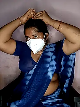 Jessi 25 online show from October 6, 2025, 9:21 am