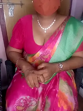 Jessi 25 online show from October 17, 2025, 5:26 pm