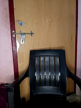 Jessi 25 online show from November 13, 2025, 6:01 pm