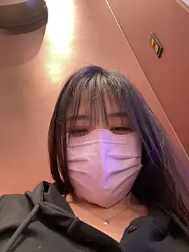 xiao-mo520 online show from May 3, 2026, 10:20 am