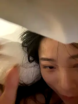 xiao-mo520 online show from September 10, 2025, 11:42 am