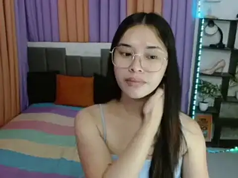 SeductiveAppleTS online show from November 24, 2025, 5:35 pm