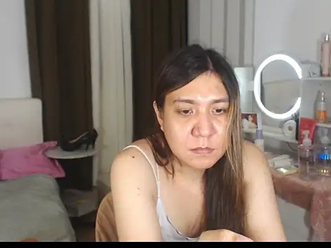 Snapshot of stellahugeX chatting on February 28, 2026, 5:45 pm stellahugeX online show from February 28, 2026, 5:45 pm