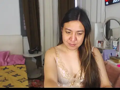 stellahugeX online show from May 24, 2026, 4:45 am