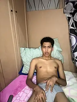 Demure Asian143 online show from September 24, 2025, 11:06 am