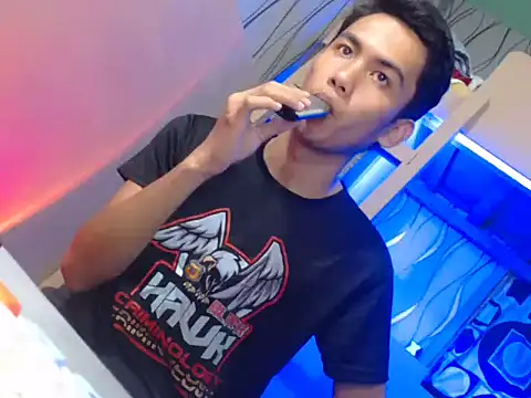 Demure Asian143 online show from October 6, 2025, 9:32 am