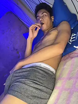 Demure Asian143 online show from September 28, 2025, 2:24 pm