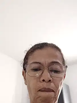 Merybeks online show from October 27, 2025, 10:38 am