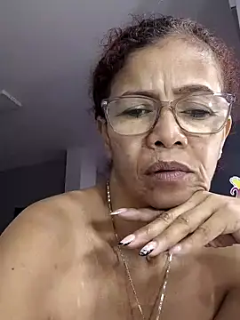 Snapshot of Merybeks chatting on June 7, 2026, 10:09 am Merybeks online show from June 7, 2026, 10:09 am