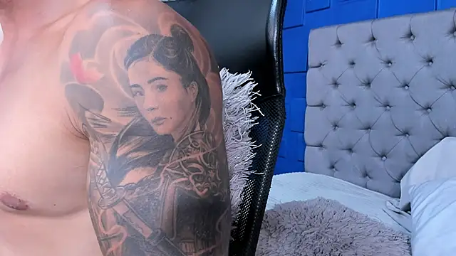 andres-clark92 online show from November 13, 2025, 6:01 pm