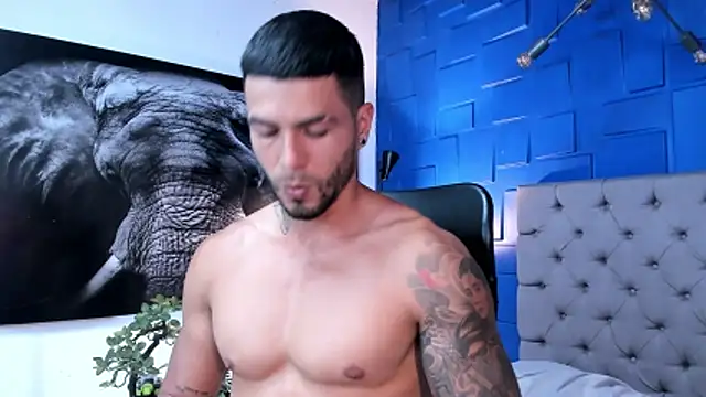 andres-clark92 online show from November 23, 2025, 6:07 pm