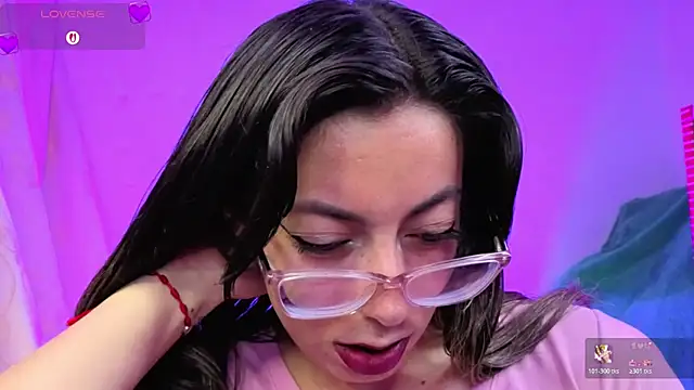 Miranda sexlove  online show from February 18, 2026, 7:10 pm