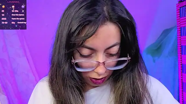 Miranda sexlove  online show from March 9, 2026, 7:06 pm