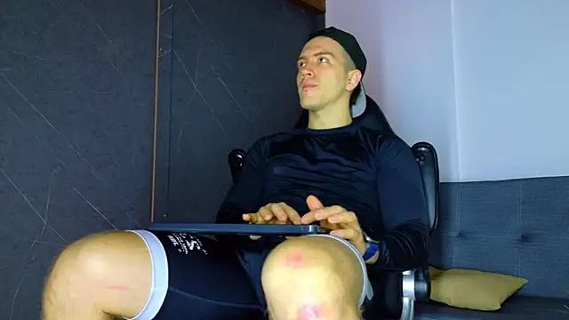 ALANNFERRER online show from February 11, 2026, 10:15 am