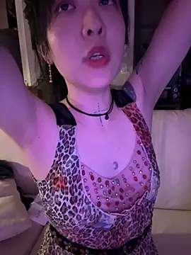 Etherealcat33 online show from May 31, 2026, 12:44 pm