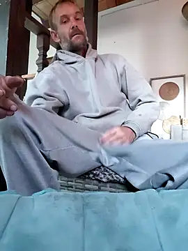 Hungwell1515 online show from March 17, 2026, 12:41 pm