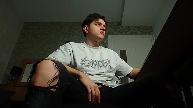 FelixStarkk online show from November 21, 2025, 5:39 am