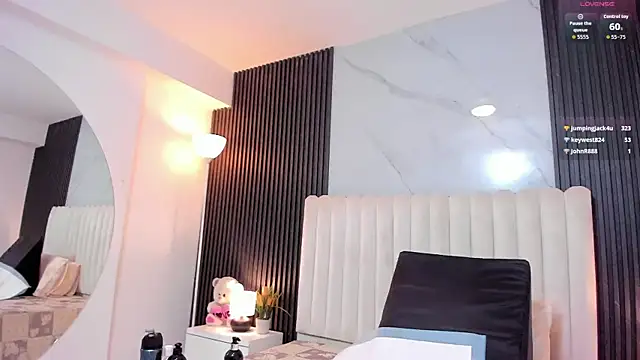 Samantha Claus online show from September 14, 2025, 3:40 am