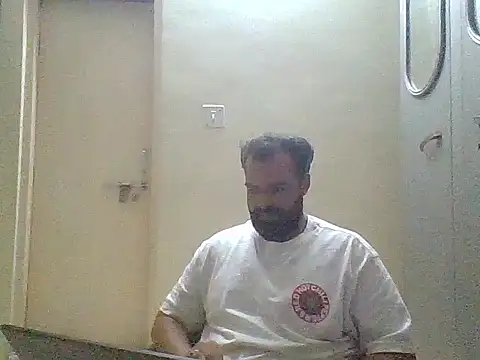Snapshot of harish_x chatting on February 11, 2026, 4:51 pm harish x online show from February 11, 2026, 4:51 pm