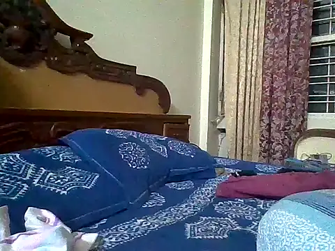 Snapshot of harish_x chatting on February 14, 2026, 4:29 pm harish x online show from February 14, 2026, 4:29 pm