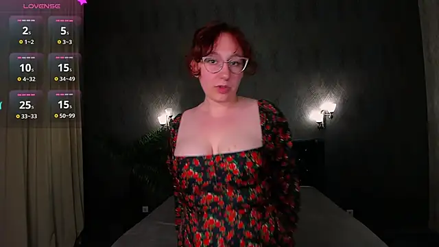 ellie coy  online show from June 19, 2026, 7:41 pm