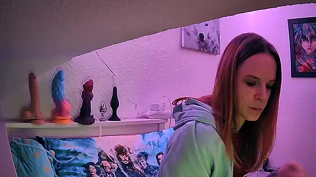 Snapshot of SexyMilf_37 chatting on October 17, 2025, 8:32 pm SexyMilf 37 online show from October 17, 2025, 8:32 pm