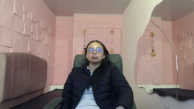 katalina07 1 online show from September 27, 2025, 6:03 pm