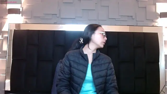 katalina07 1 online show from October 10, 2025, 1:23 pm