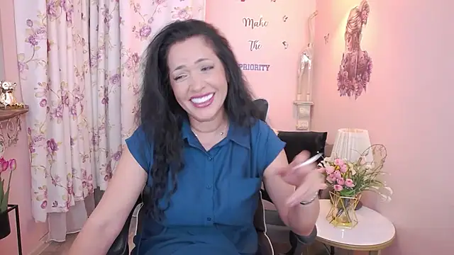 Snapshot of MyLovOne chatting on June 20, 2026, 10:31 am MyLovOne online show from June 20, 2026, 10:31 am