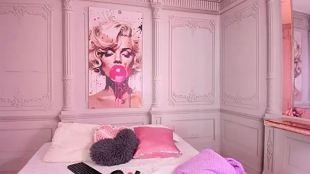 luna hot ass online show from March 13, 2026, 9:09 pm