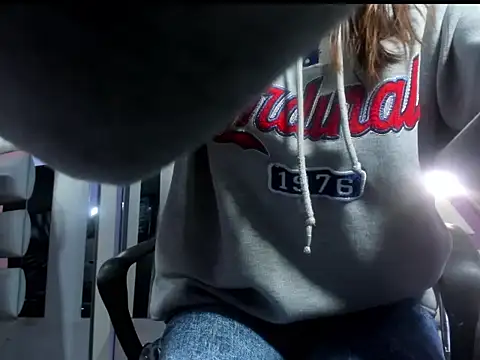 Emy Latin online show from January 19, 2026, 1:48 pm