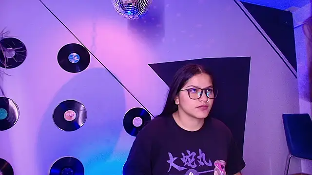 Lilith and Khloe online show from March 13, 2026, 11:26 am