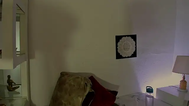 MafeStar777 online show from December 19, 2025, 1:57 pm