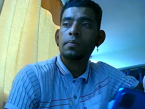 Snapshot of Negritohot2828 chatting on April 21, 2026, 9:43 pm Negritohot2828 online show from April 21, 2026, 9:43 pm