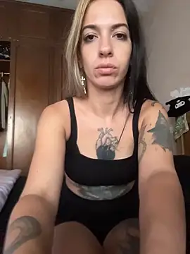 Snapshot of tbp96 chatting on November 25, 2025, 11:10 am tbp96 online show from November 25, 2025, 11:10 am