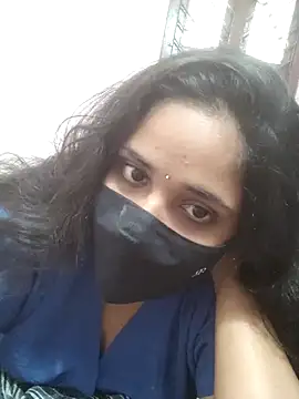 00USER online show from September 23, 2025, 3:35 am