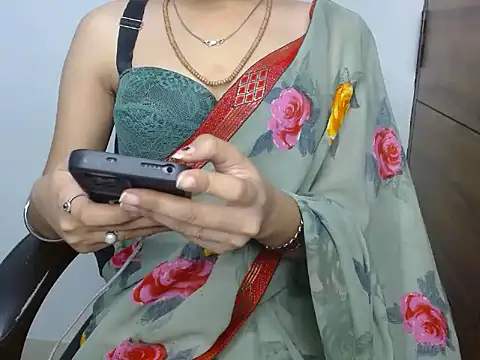 Snapshot of Urlove_lily chatting on December 3, 2025, 3:33 pm Urlove lily online show from December 3, 2025, 3:33 pm