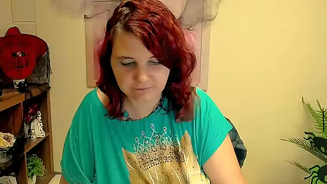 TwoBigSuns online show from October 14, 2025, 7:09 am