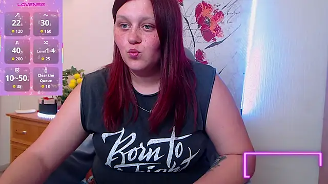 Alisawoods  online show from June 17, 2026, 12:15 pm