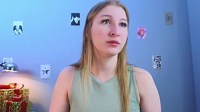 LorettaGladman online show from December 14, 2025, 4:08 am