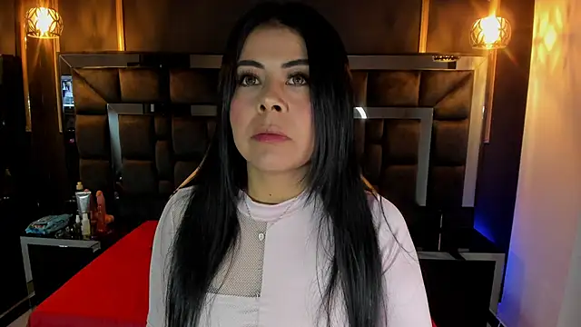 Aniajoness  online show from September 25, 2025, 4:18 am