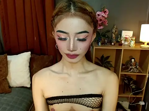 Snapshot of sweetcumcara chatting on April 24, 2026, 12:12 am sweetcumcara online show from April 24, 2026, 12:12 am