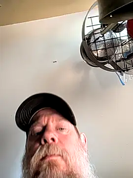 sizableunicorn7 online show from May 13, 2026, 9:11 pm