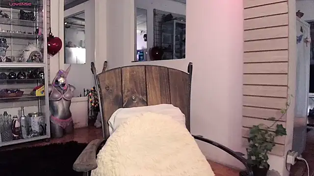 Snapshot of xinamora chatting on November 2, 2025, 5:07 pm xinamora online show from November 2, 2025, 5:07 pm