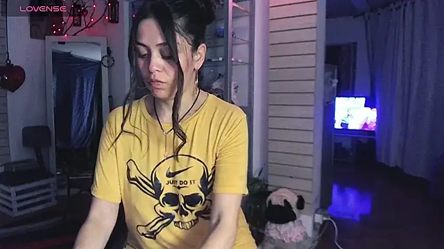 Snapshot of xinamora chatting on October 12, 2025, 4:36 am xinamora online show from October 12, 2025, 4:36 am