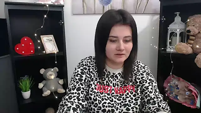 Katrin kiss  online show from October 2, 2025, 12:41 pm